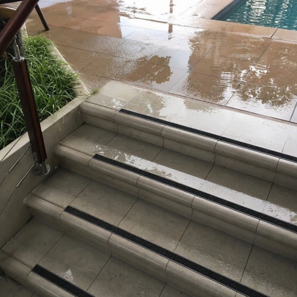 Customer photo review of 10mm Carborundum Stair Insert Cut to Any Size