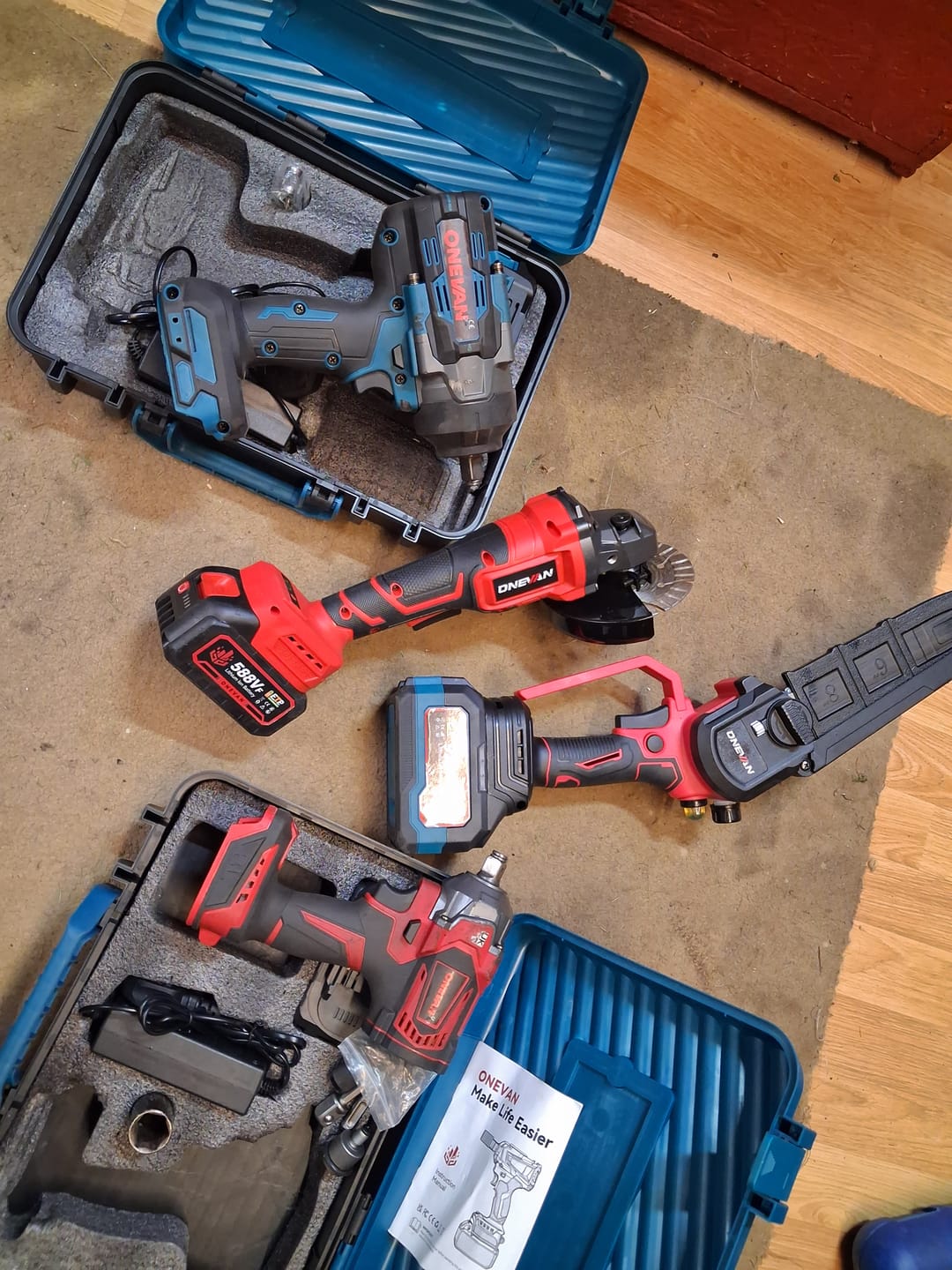 Customer photo review of ONEVAN 8" Cordless Brushless Outdoor Pruning Saw | For Makita 18V Battery