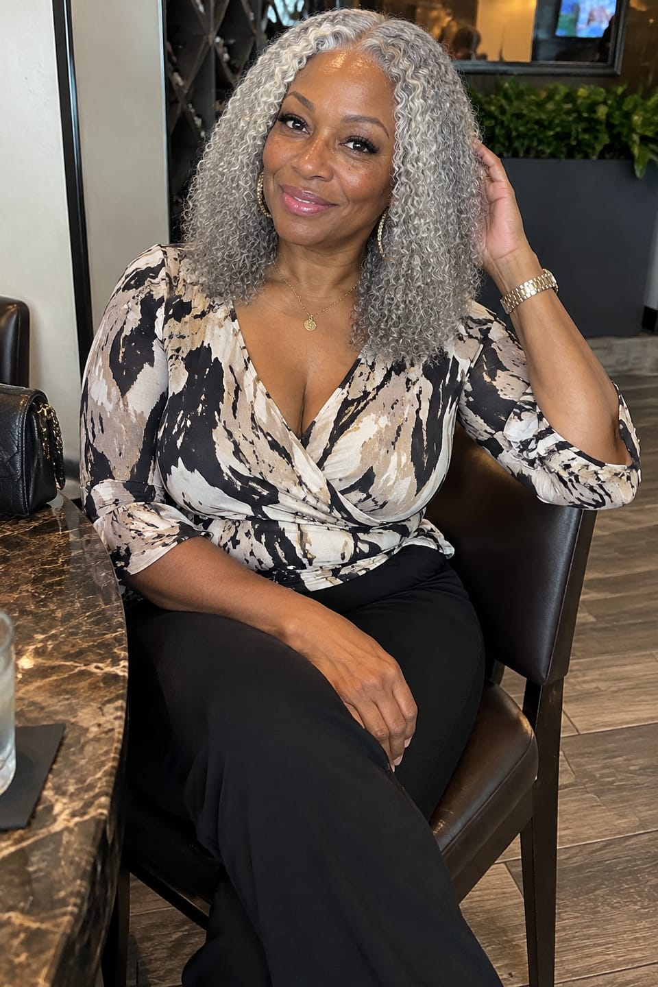 Customer photo review of Luvwin 5x5 Deep Curly More Salt Frontal Salt And Pepper Glueless Gray Color Pre-Cut Lace Bob Wig