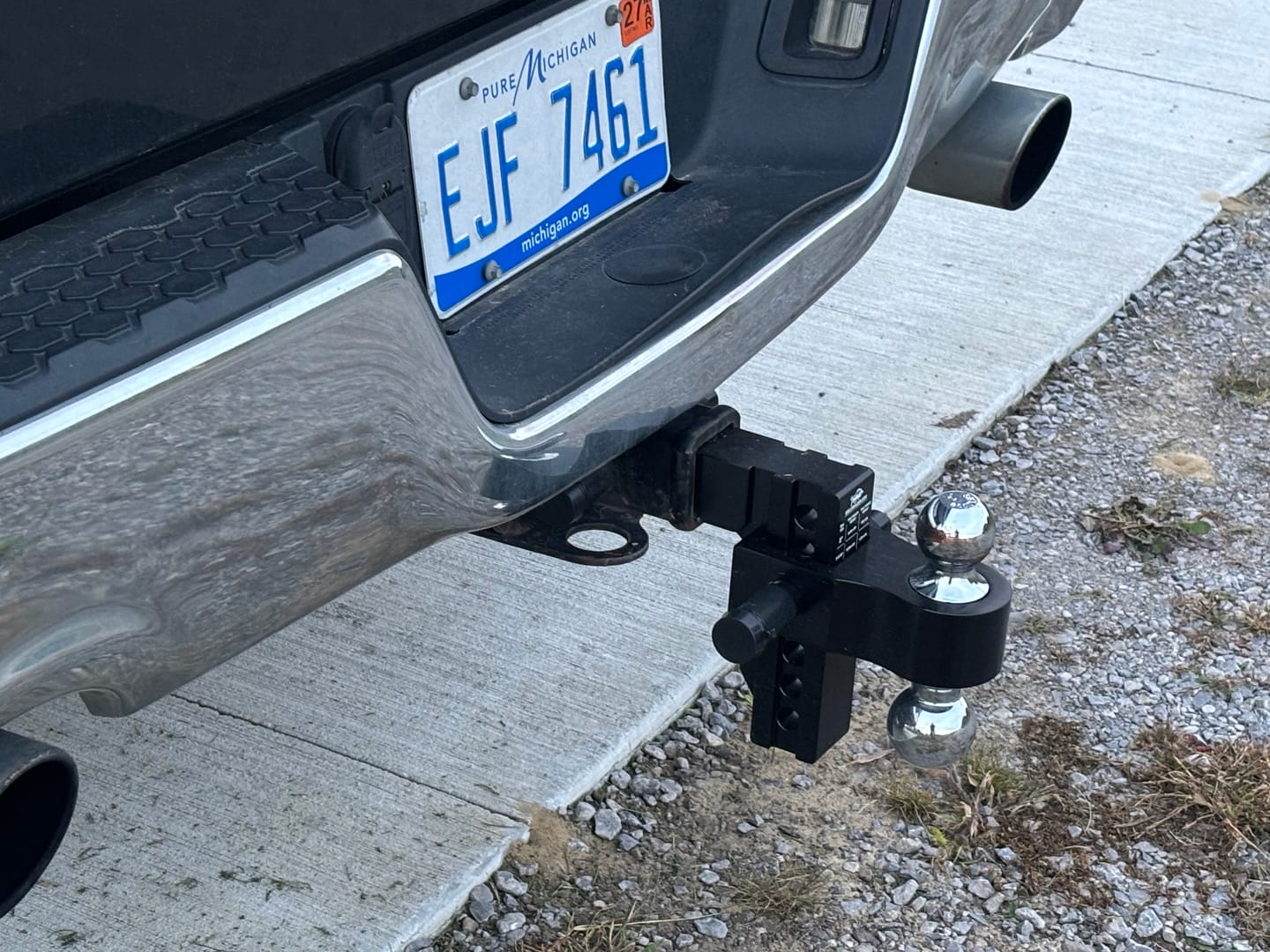 Customer photo review of BullBoulder Drop Hitch