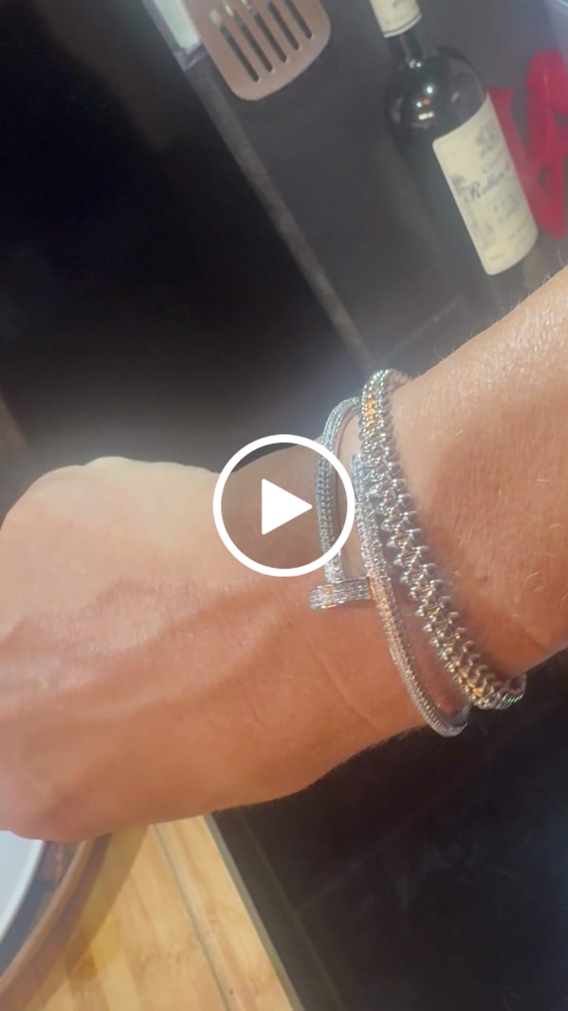 Customer video review of CLASH BRACELET