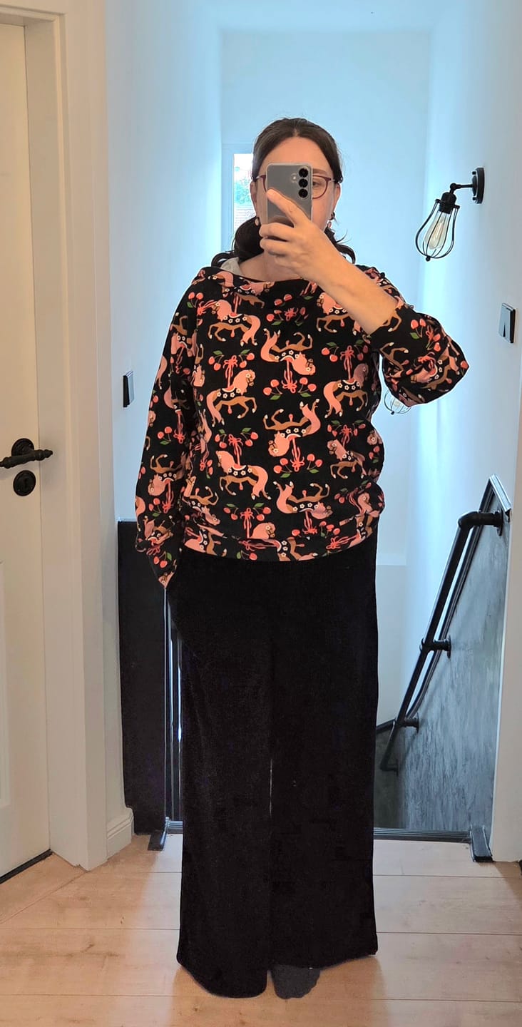 Customer photo review of Hose - Jolly Marleen long - fine needle black - langes Bein