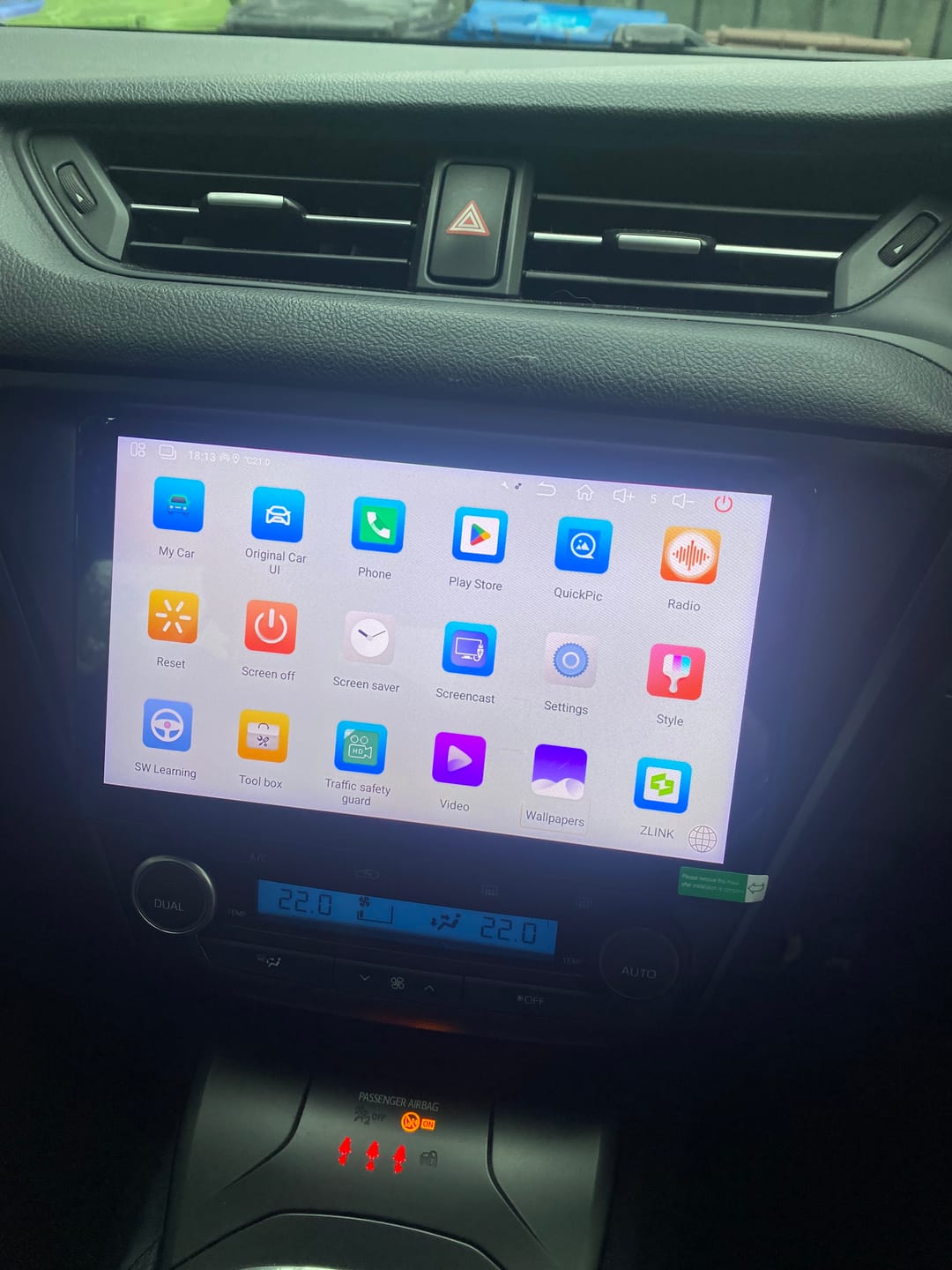 Customer photo review of Toyota Avensis 2015-2019 Wireless Apple CarPlay Upgrade Kit