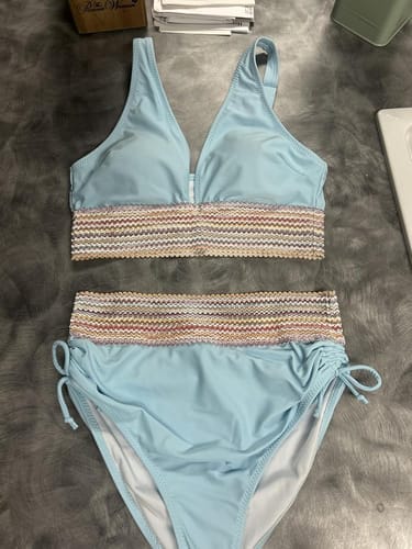 Customer photo review of Emoswim - High Waist Bauchweg Colorblock Bikini-Sets