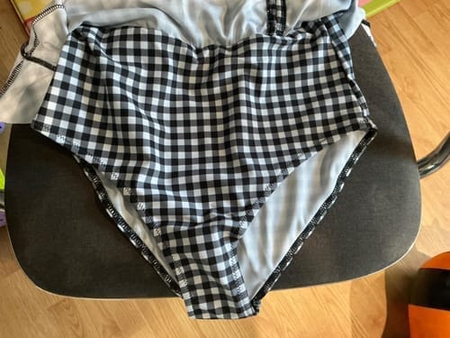 Customer photo review of Emoswim - Damen High-Waist Bikini-Set Bauchweg Baderock Zweiteiliger Badeanzug