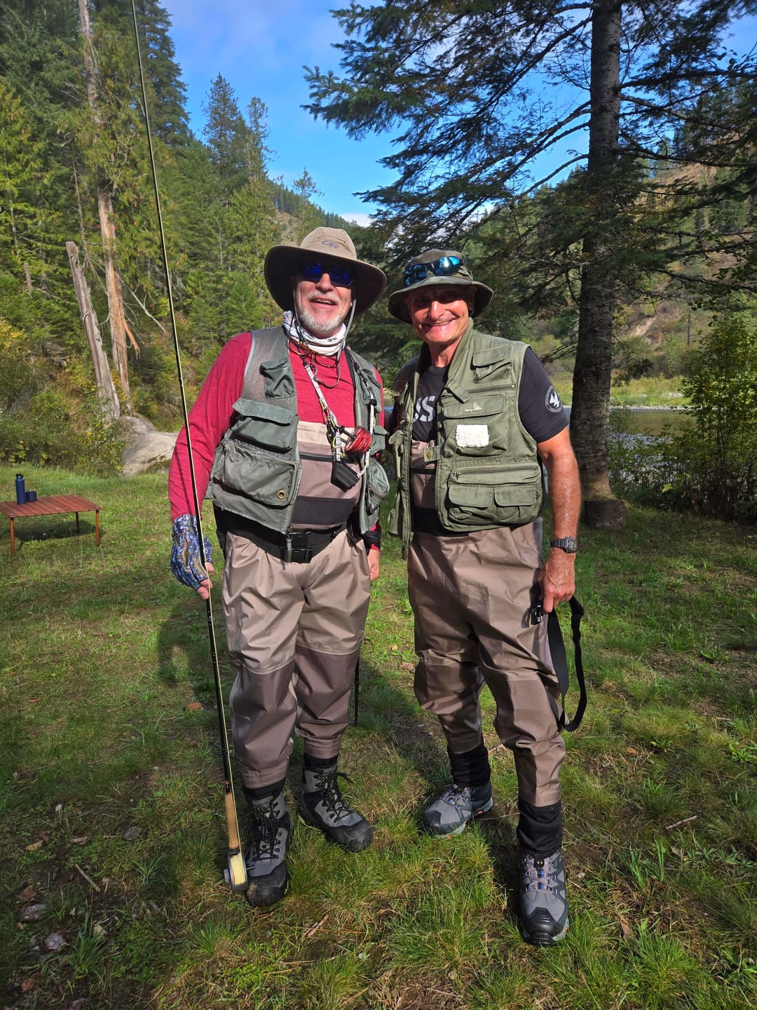 Customer photo review of Grizzly Fishing™ Pro Sunglasses Kit
