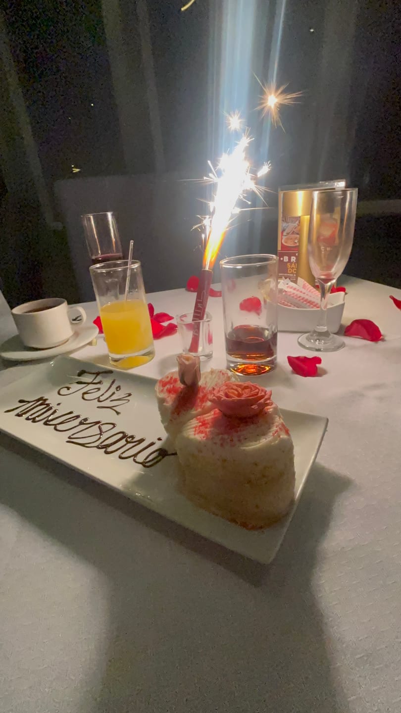 Customer photo review of Cena Romántica