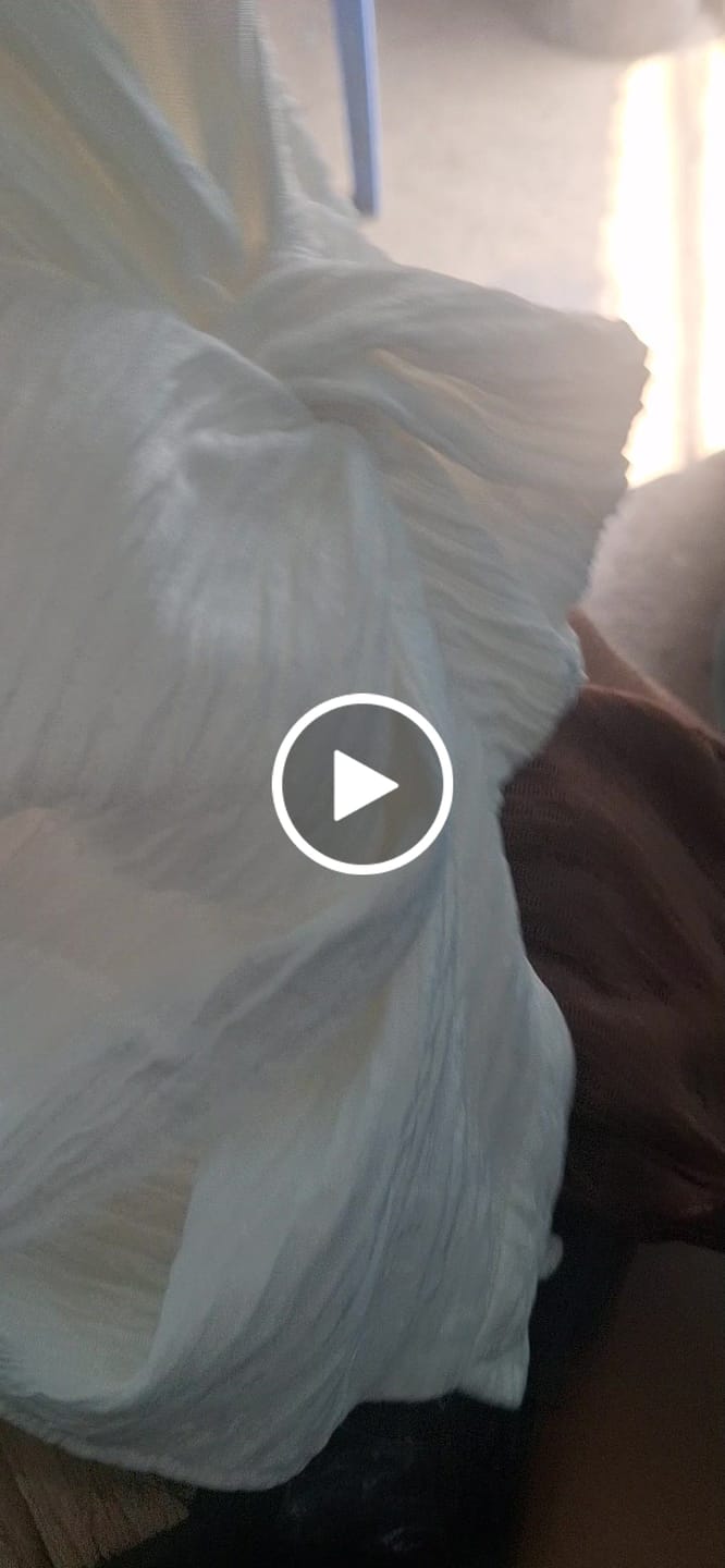 Customer video review of FHILAR | ALLISON TANK TOP