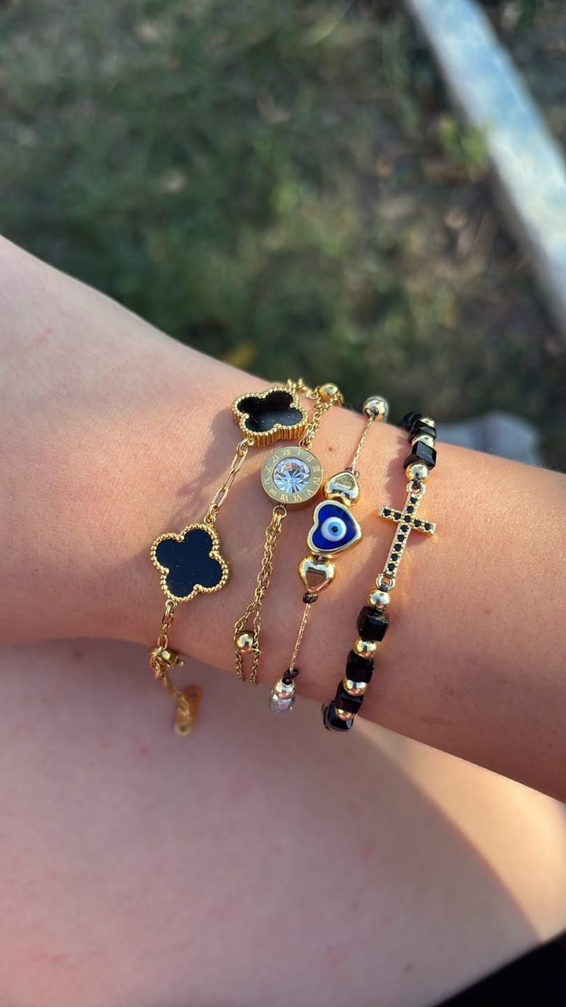 Customer photo review of Bratara - Timeless Gold