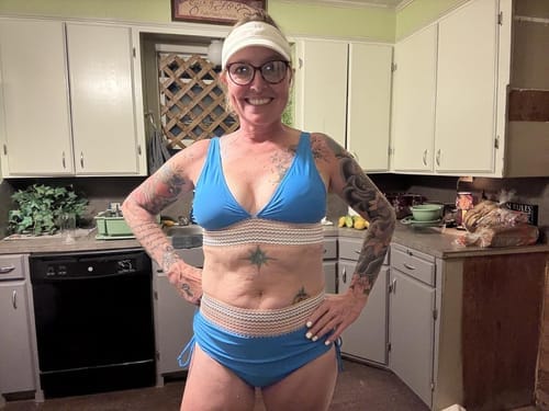 Customer photo review of Emoswim - High Waist Bauchweg Colorblock Bikini-Sets