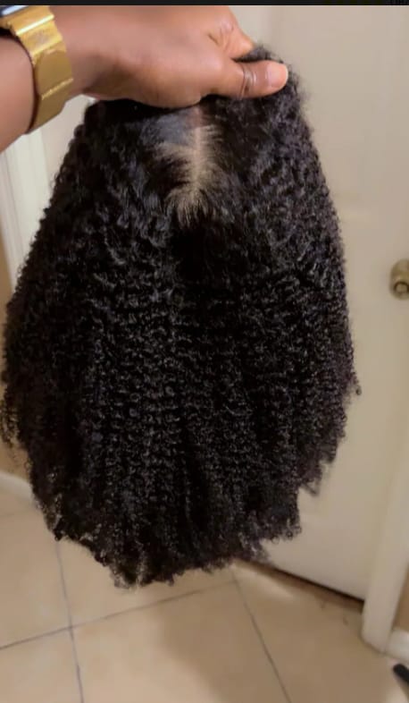 Customer photo review of Wavymy Afro Curly 7x5 Lace Closure Wig Pre-bleached Layered Cut Wear & Go Glueless Wigs Dome Cap 180% Density