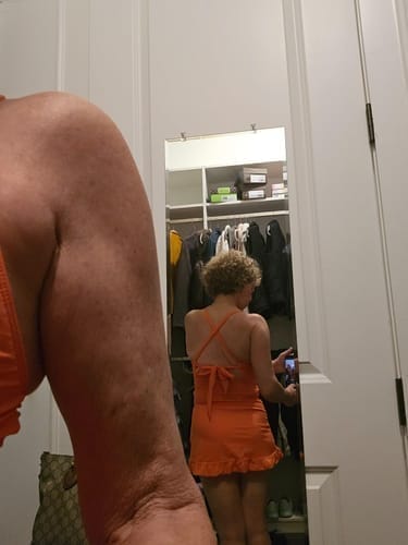 Customer photo review of Emoswim - Tiefer V-Ausschnitt Cross-Back Geraffter Badeanzug