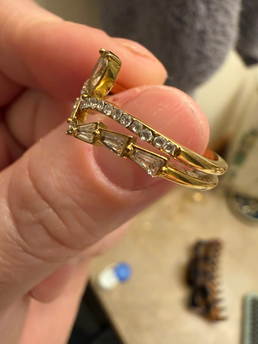 Customer photo review of 18K Gold Lilly Crystal Ring