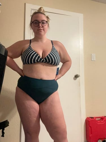 Customer photo review of Emoswim - V-Ausschnitt High Waist Bikini