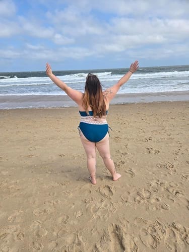 Customer photo review of Emoswim - High Waist Bauchweg Colorblock Bikini-Sets