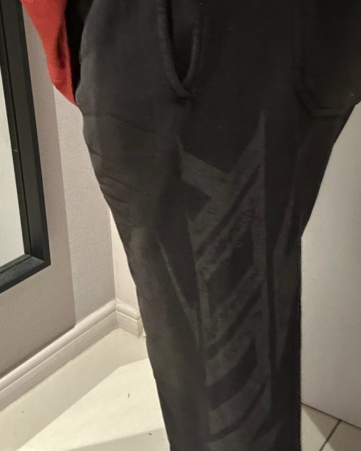 Customer photo review of 2144 - Shadow Sweats