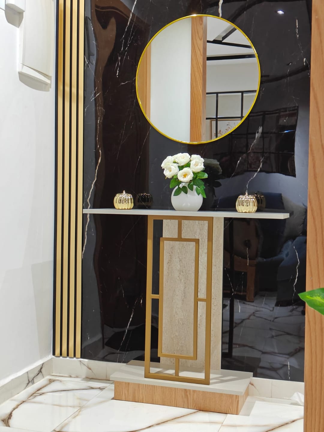Customer photo review of Console ALDERAS -effect marbre et doré- 90cm