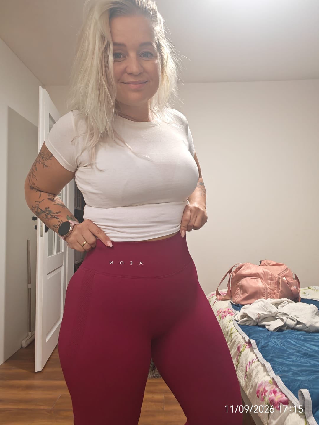 Customer photo review of MOTION MID WAIST SCRUNCH LEGGINGS V2