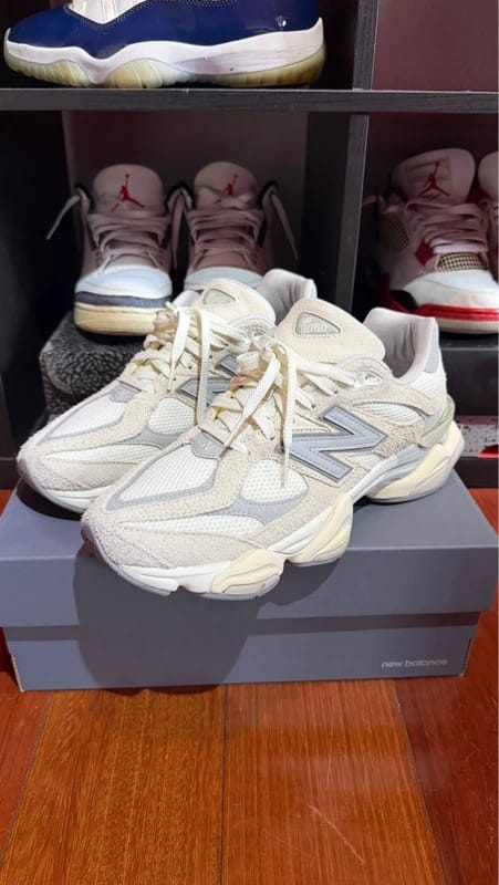 Customer photo review of New Balance 9060
