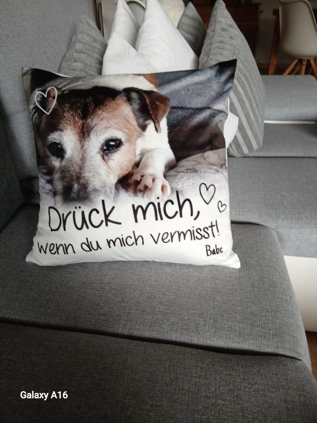Customer photo review of Personalisiertes Kissen - Drück mich, wenn du mich vermisst