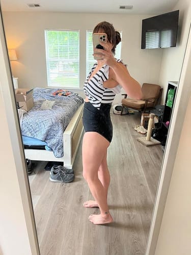 Customer photo review of Emoswim - Badeanzug mit Rüschenärmeln Cut-Out Gerafft
