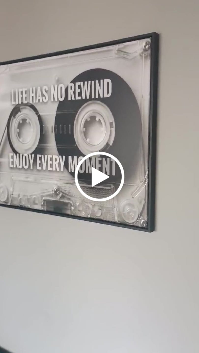 Customer video review of Kaseta Life Has No Rewind | Obraz