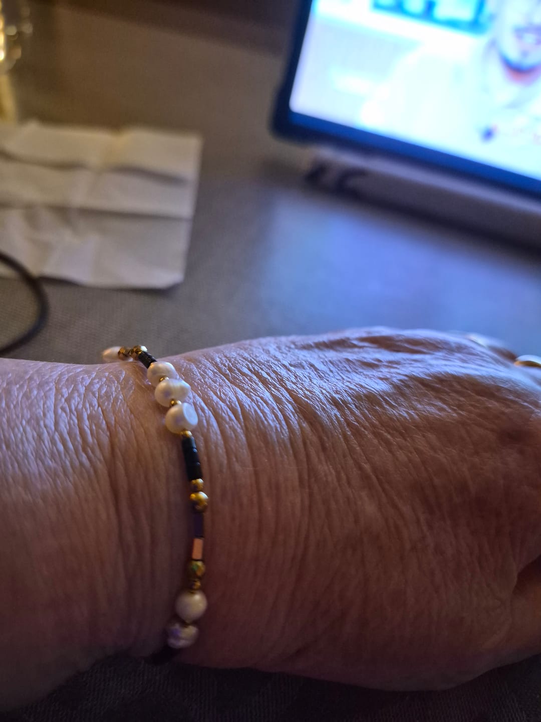 Customer photo review of NAOMIE - Bracelet pierres naturelles et perles d'eau douce
