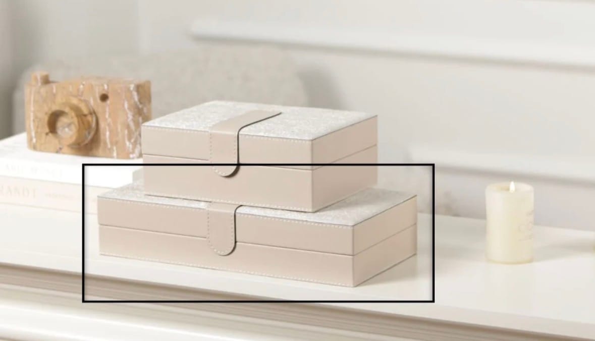 Customer photo review of Hinged Leather Jewelry Box-L KD5025AL
