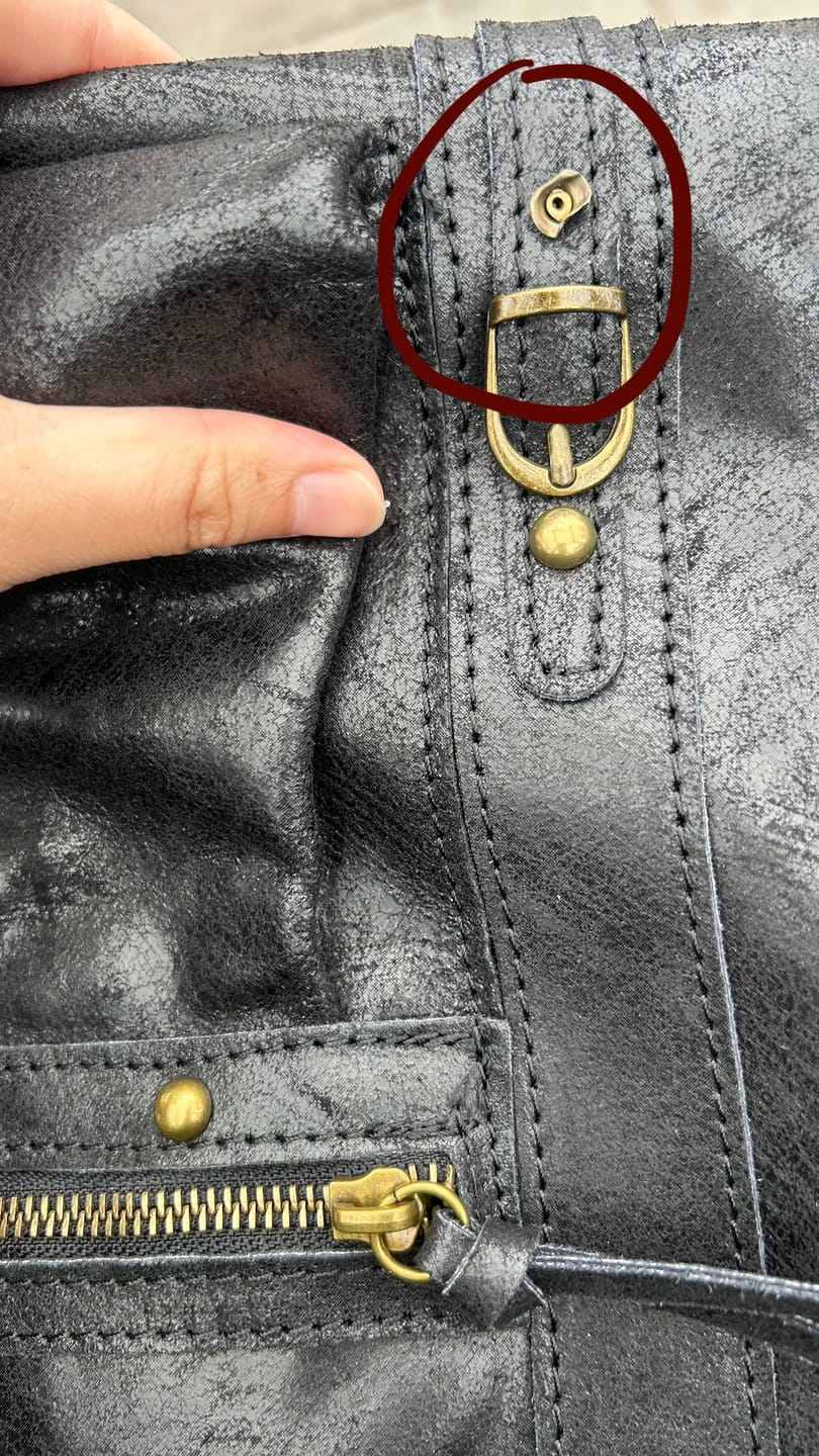 Customer photo review of It girl bag black