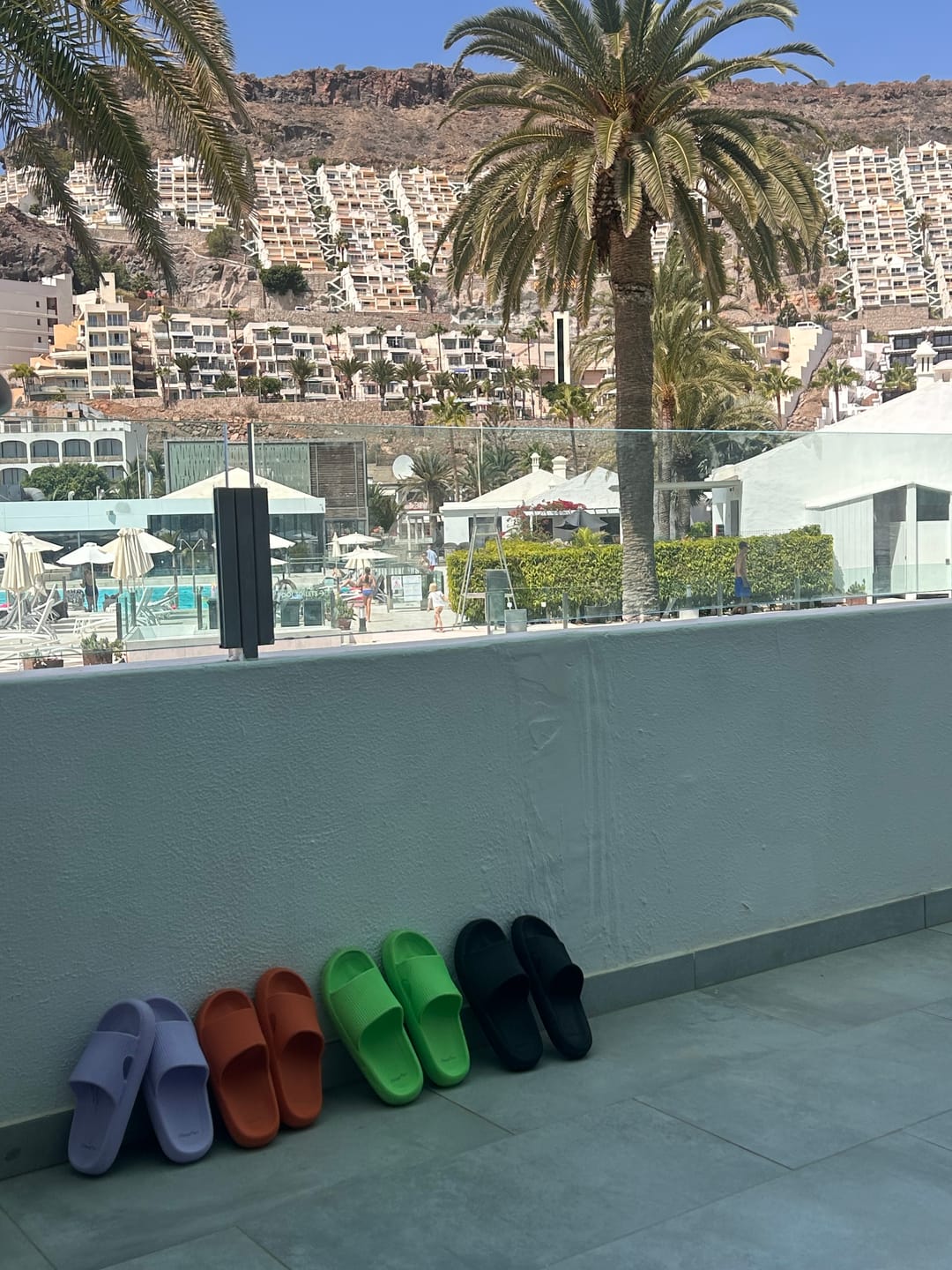 Customer photo review of HappyFlops Original