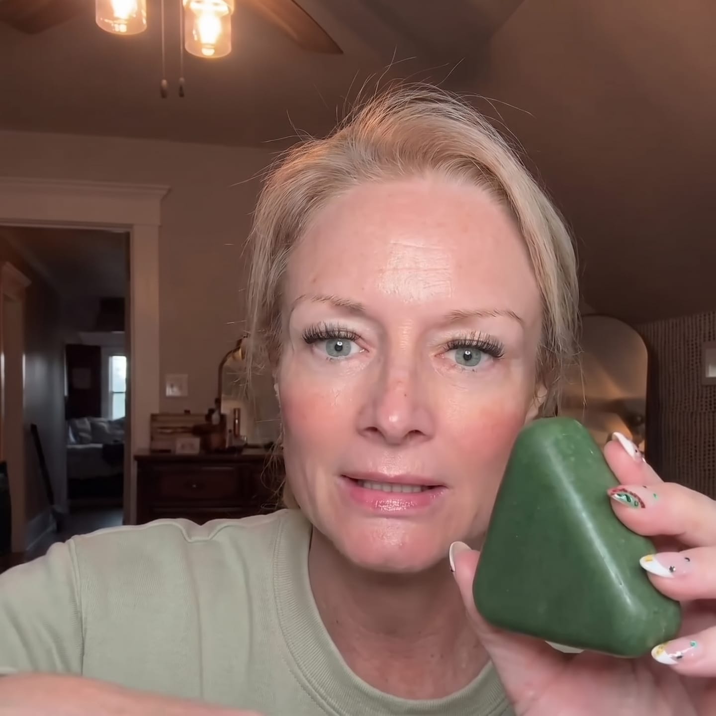 Customer photo review of Oil-Control Volumizing Shampoo Bar