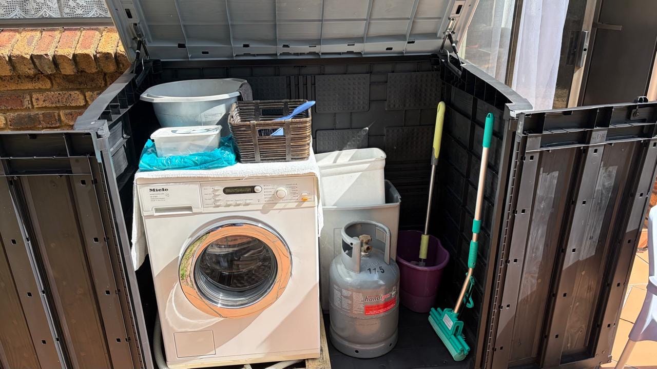 Customer photo review of Store it Out Max 1200L