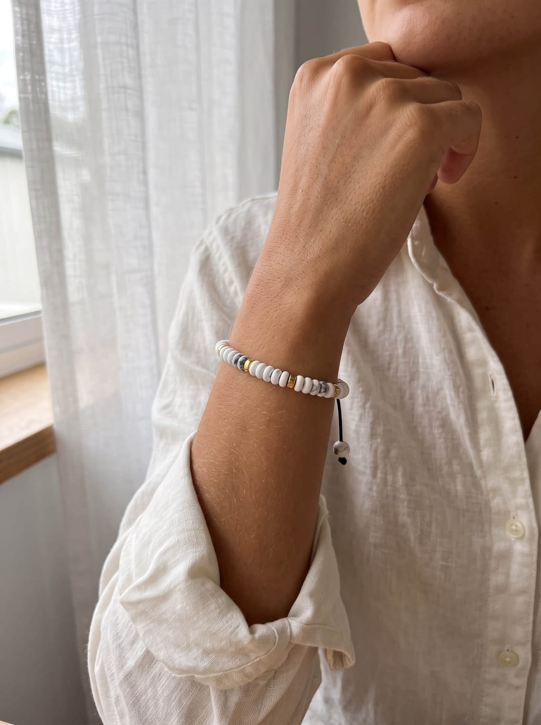 Customer photo review of Agate Disc Bead Cord Bracelet