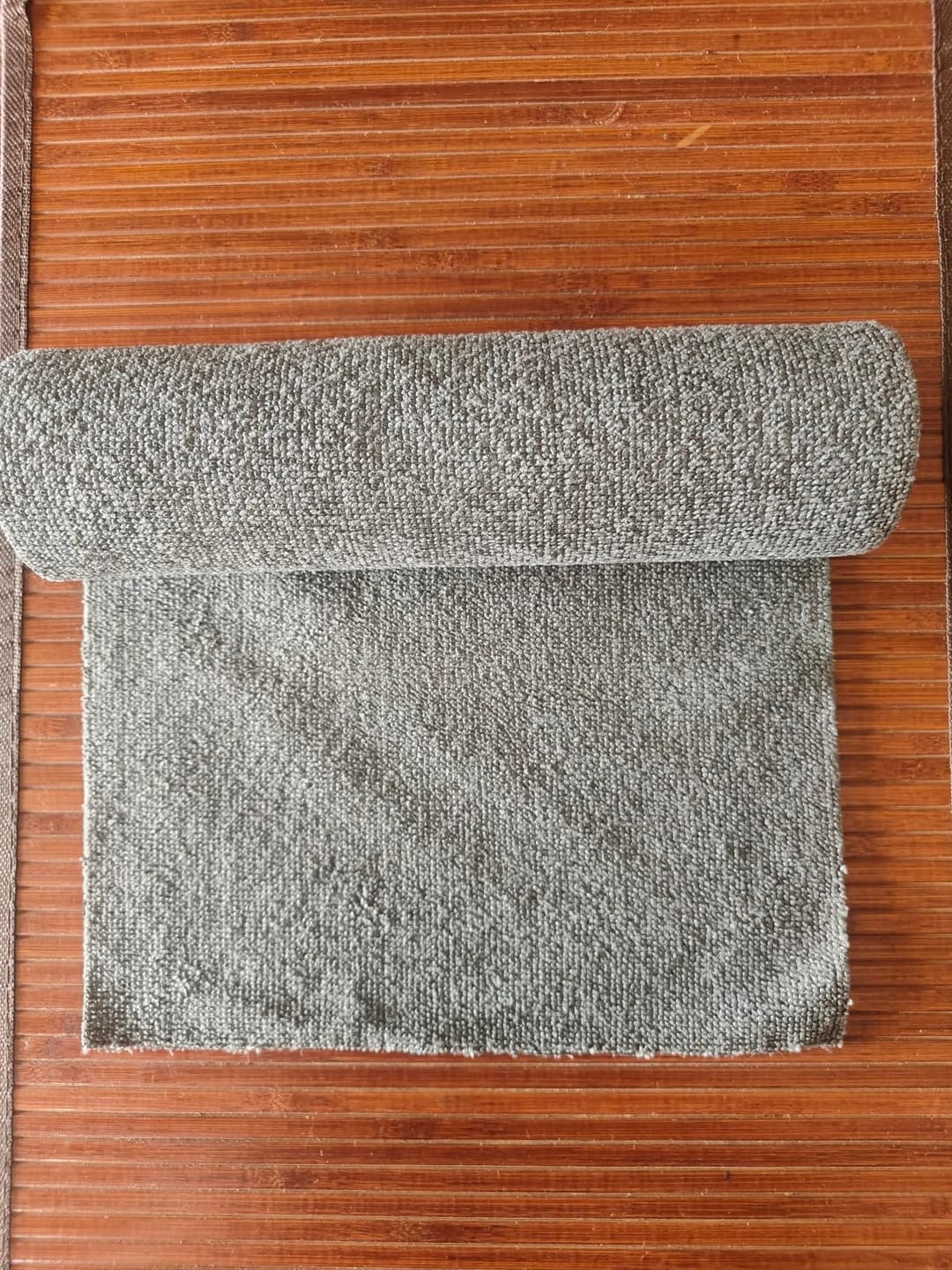 Customer photo review of Microfiber Cleaning Roll- 50 Pcs- 25x25 CM- 1000 Times Washable