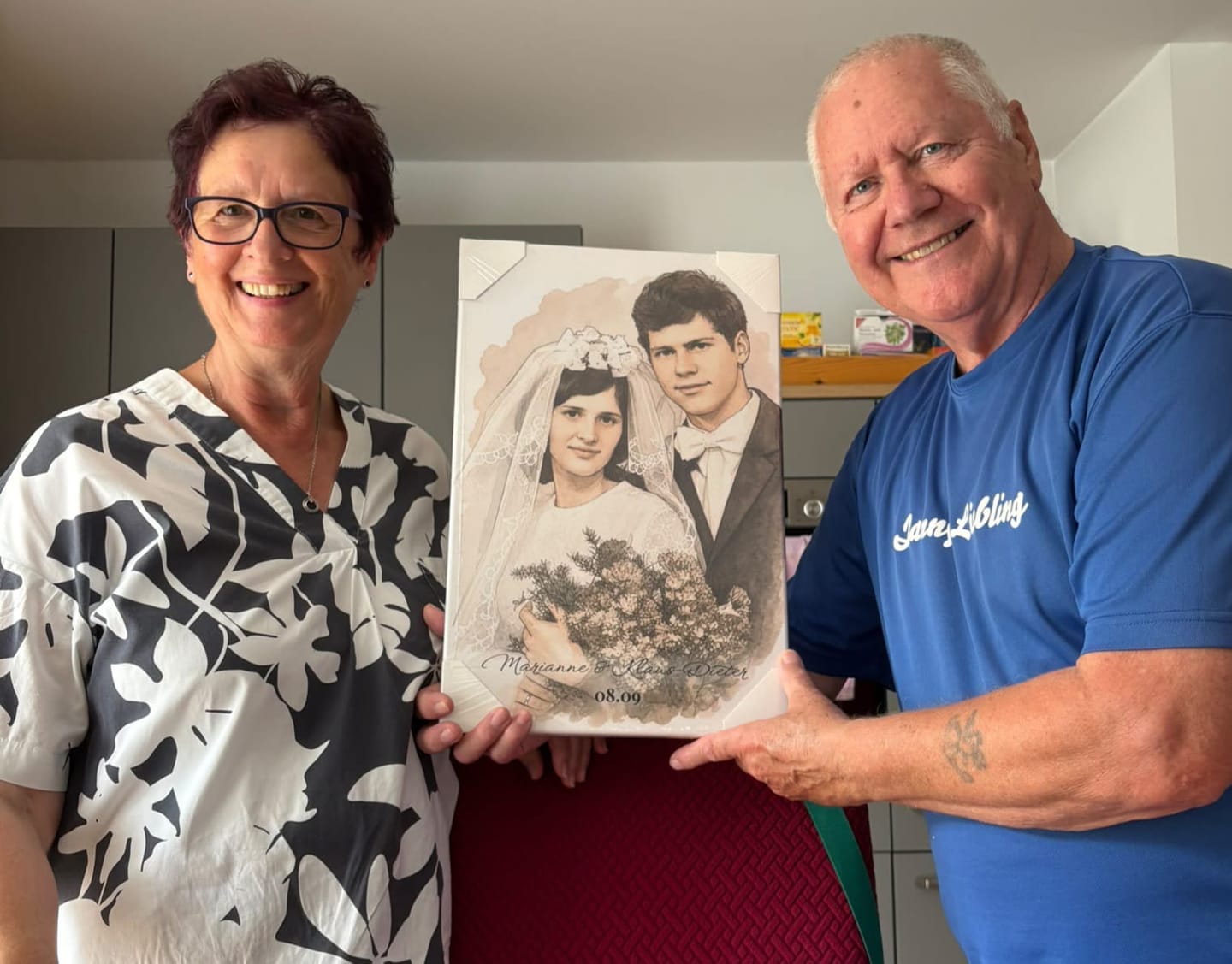 Customer photo review of Euer Foto als Kunstwerk – mit Live-Vorschau, als Poster oder Leinwand
