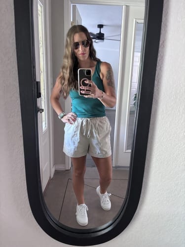 Customer photo review of Emoswim - Damen Shorts mit Kordelzug Sommer Elastischer Bund Casual Leichtgewichtig mit Taschen