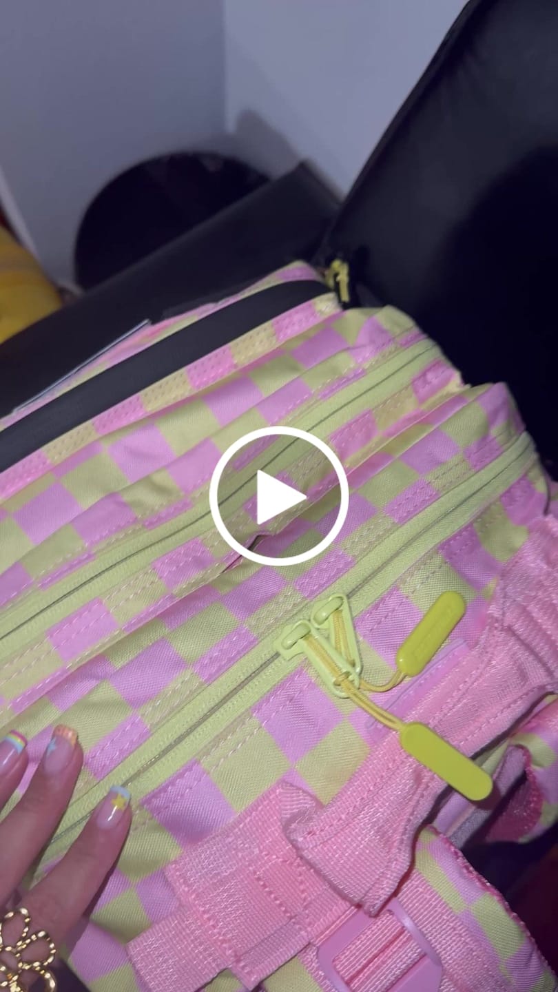 Customer video review of Mochila Táctica V1 45L All in Bali