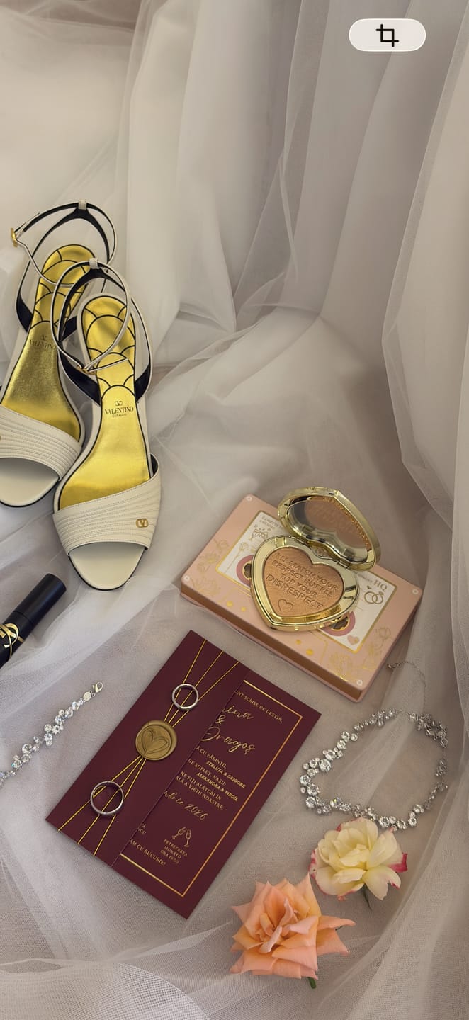 Customer photo review of Skin Bling Baked Highlighter Powder