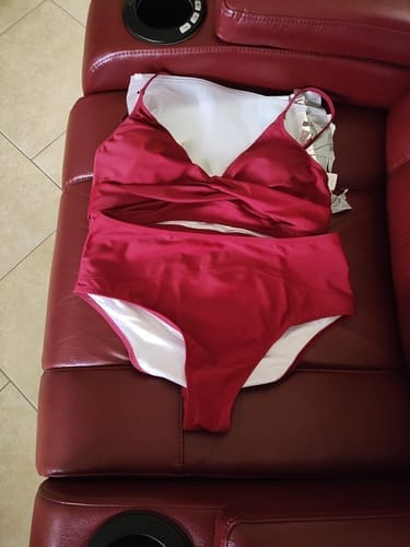 Customer photo review of Emoswim - V-Ausschnitt High Waist Bikini
