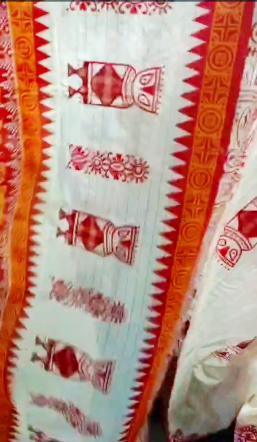 Customer photo review of Red & White Pecha Applique work Saree