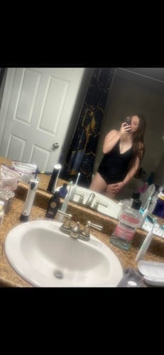 Customer photo review of Emoswim - Bauchweg Badeanzüge für Damen Schlankmachender Einteiler Bademode