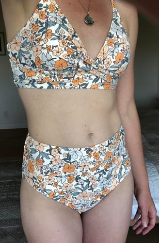 Customer photo review of Emoswim - V-Ausschnitt High Waist Bikini