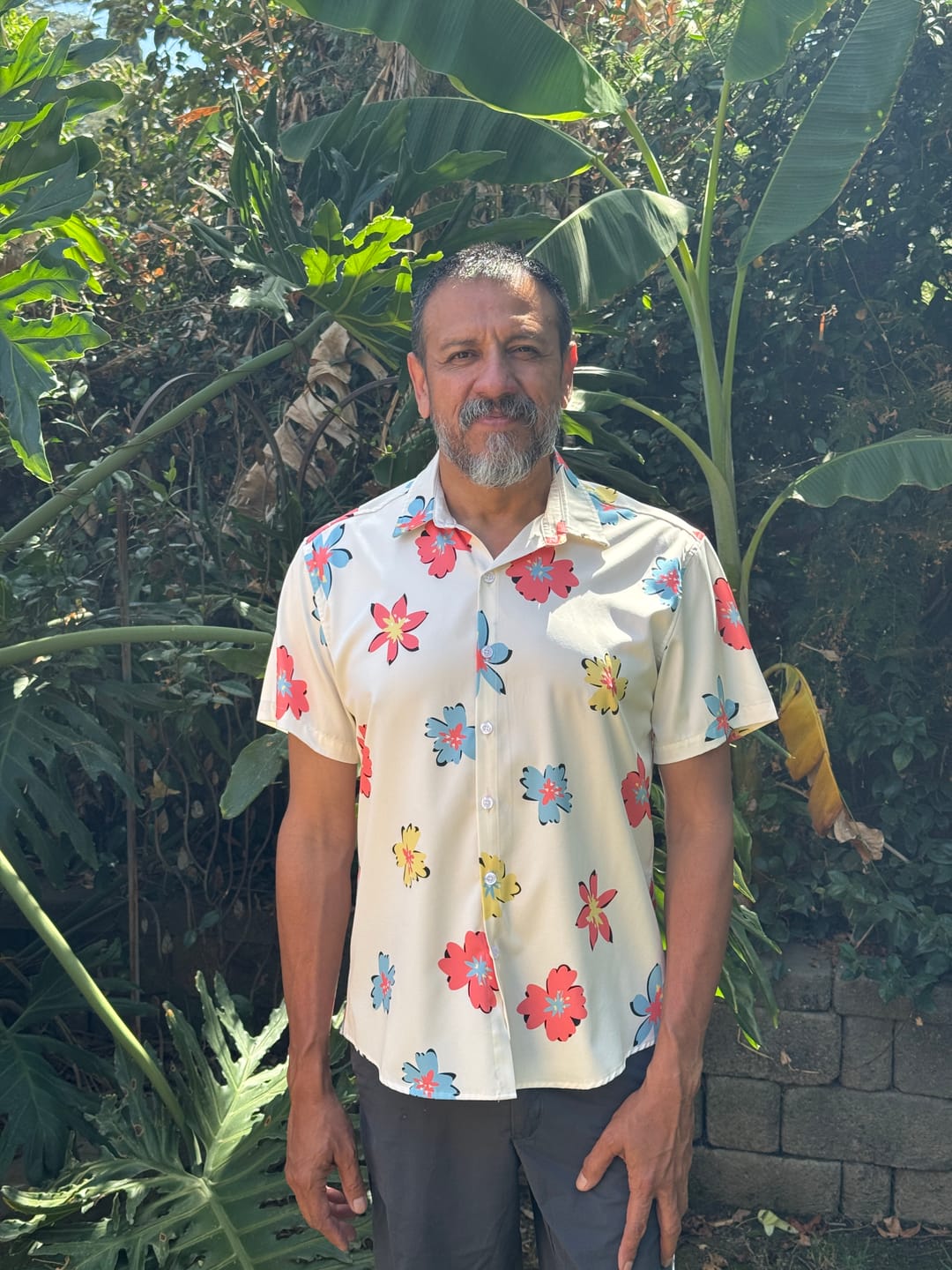 Customer photo review of Men's Summer Floral Print White Top Button Up Short Sleeve Shirt