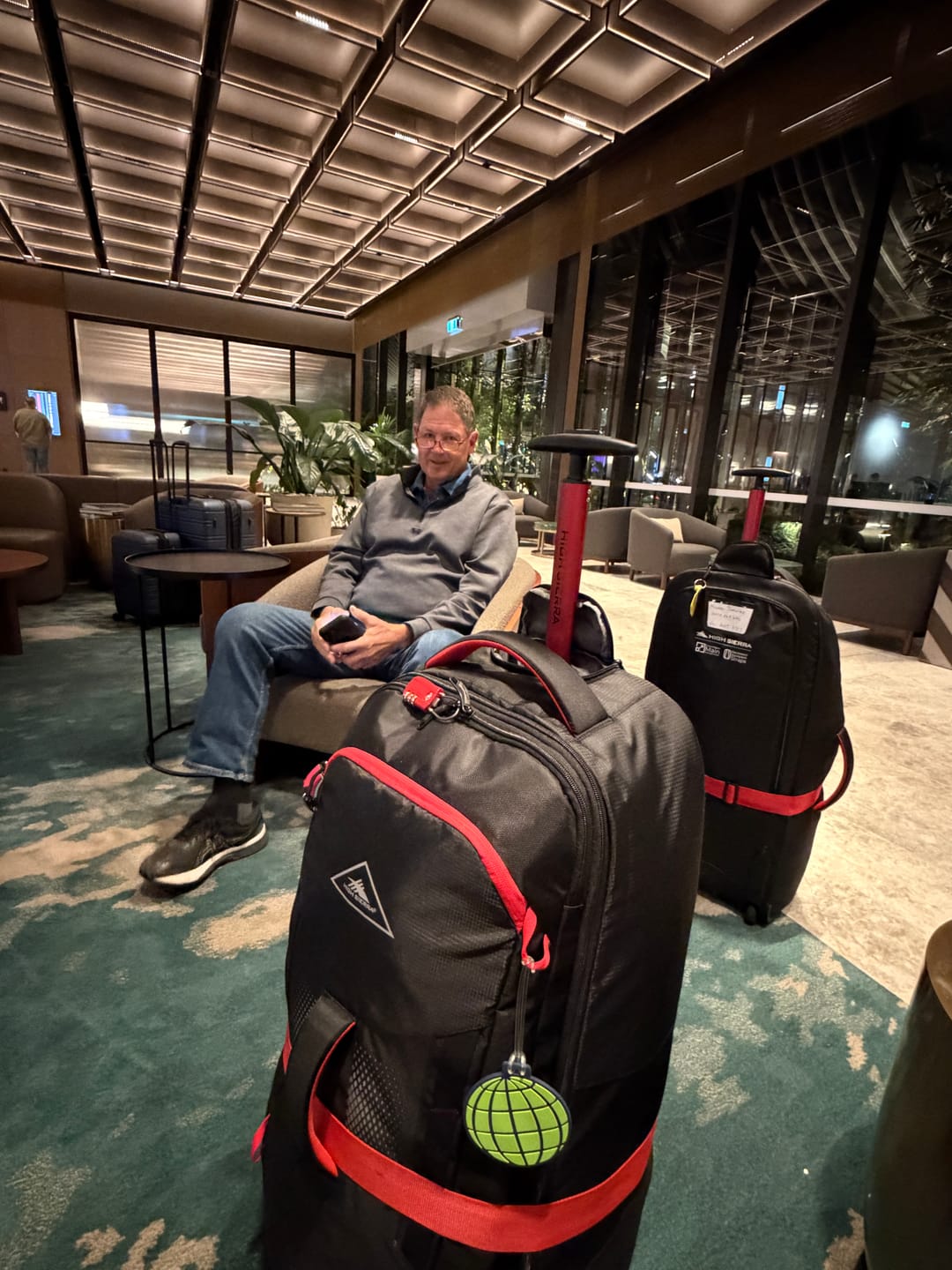 Customer photo review of High Sierra Composite V4 Wheeled Duffle Bag - 84cm - Black