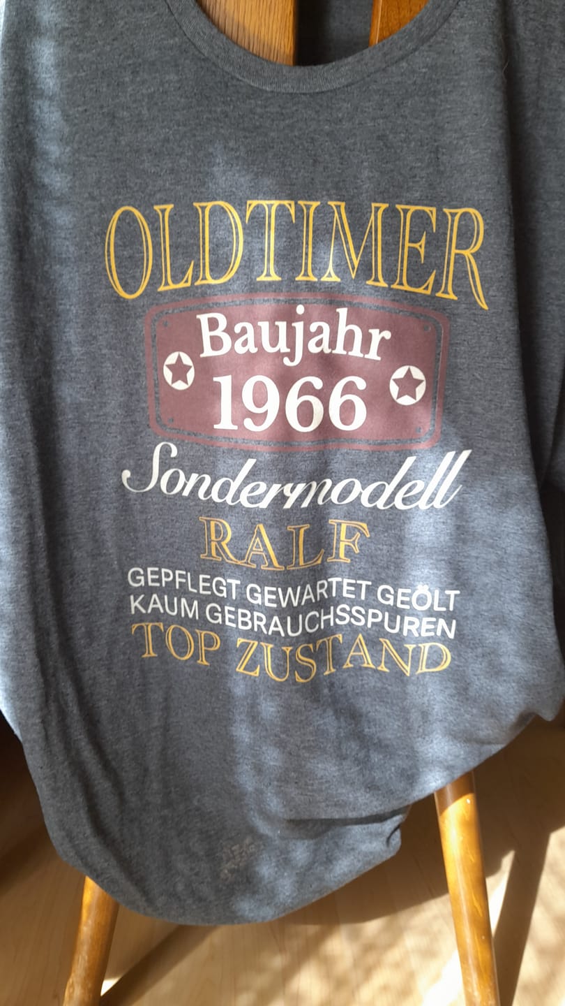 Customer photo review of Oldtimer Sondermodell - Personalisierbares Herren T-Shirt
