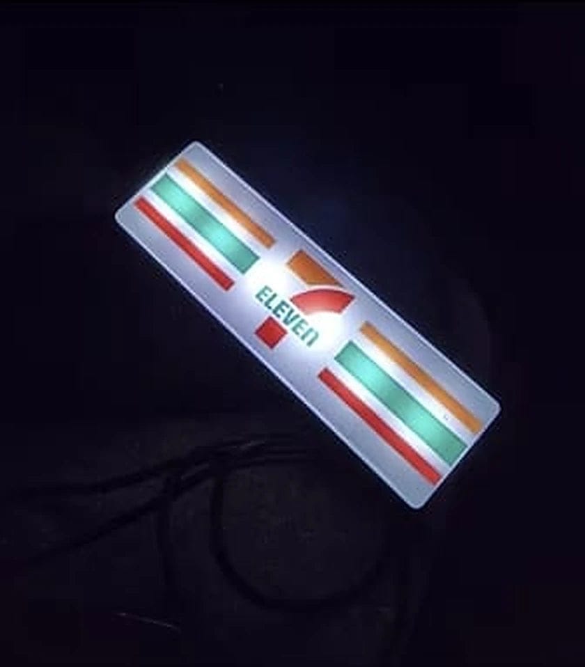 Customer photo review of Konbini Magnet-Leuchtschild