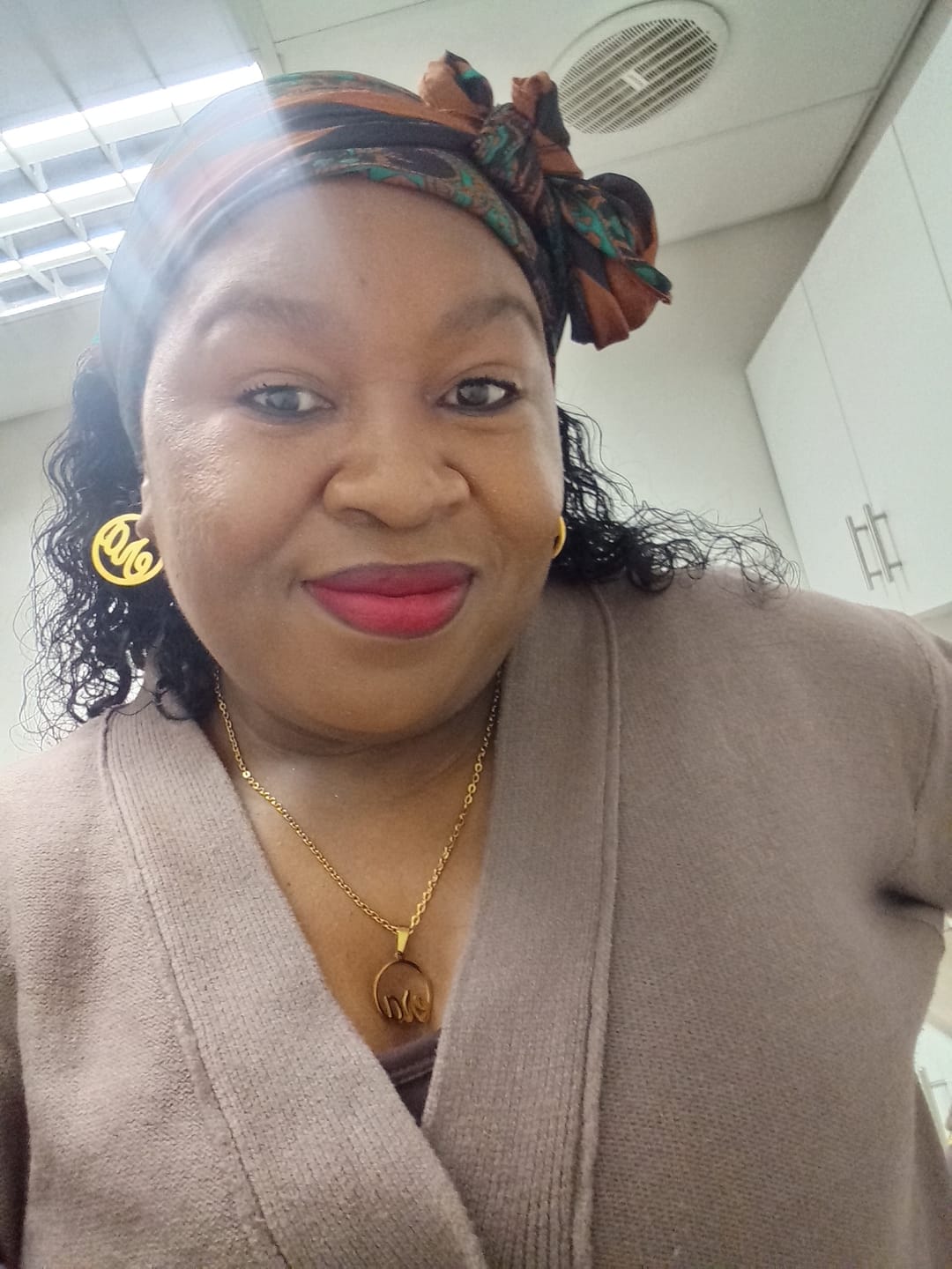 Customer photo review of Gold Era Necklace