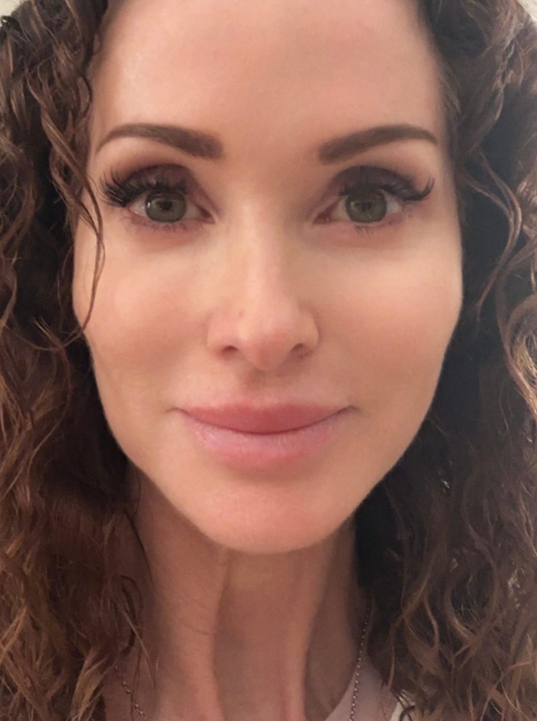 Customer photo review of LUX Lash Style C 36 – DIY Classic Eyelash Extensions Cluster Pack