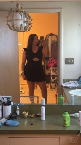 Customer photo review of Emoswim - Damen Badeanzug Rüschen Cut-Out Badekleid Bauchweg V-Ausschnitt Wickel-Bademode