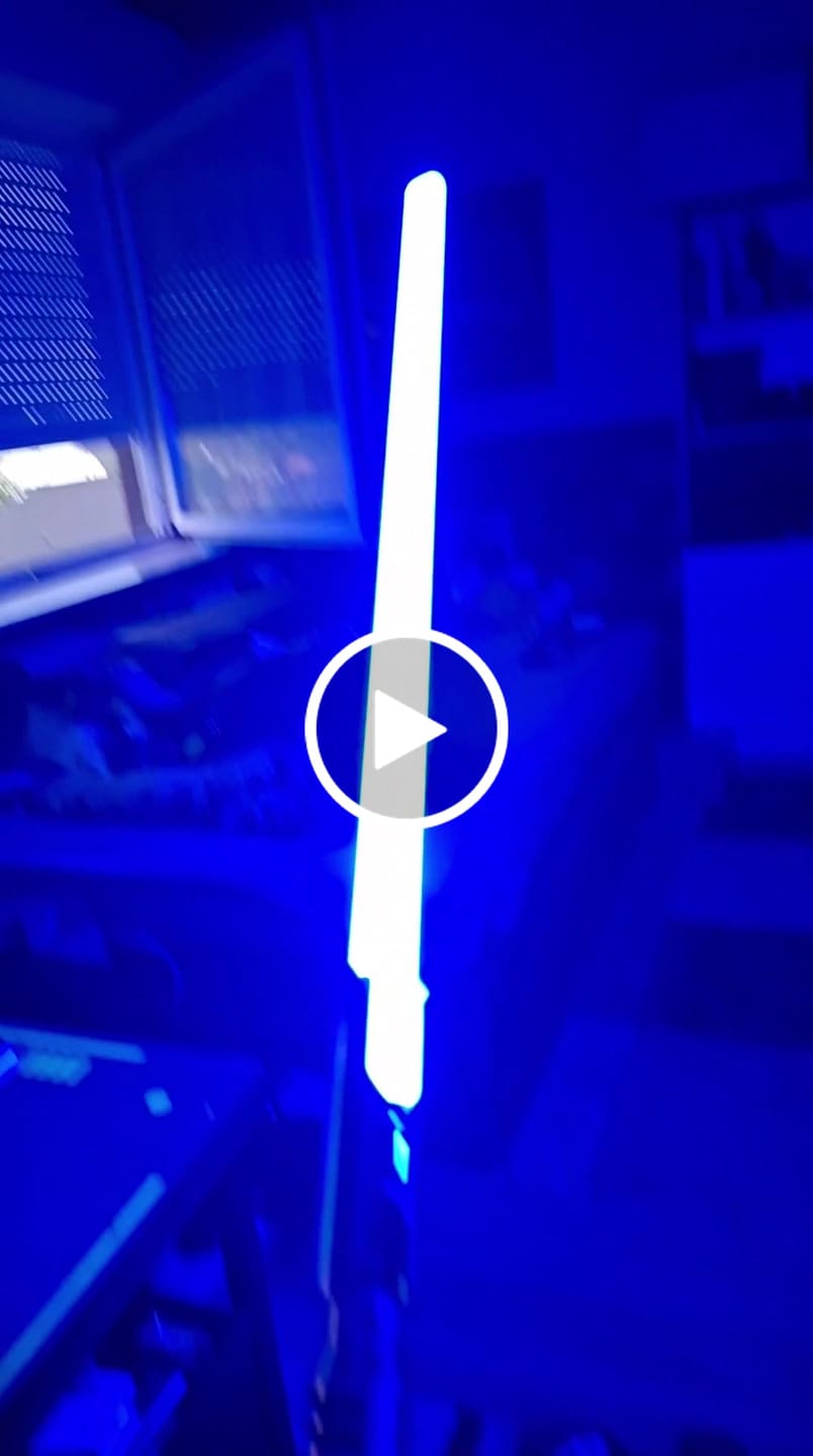 Customer video review of Premium Lightsaber - Model Cal V3